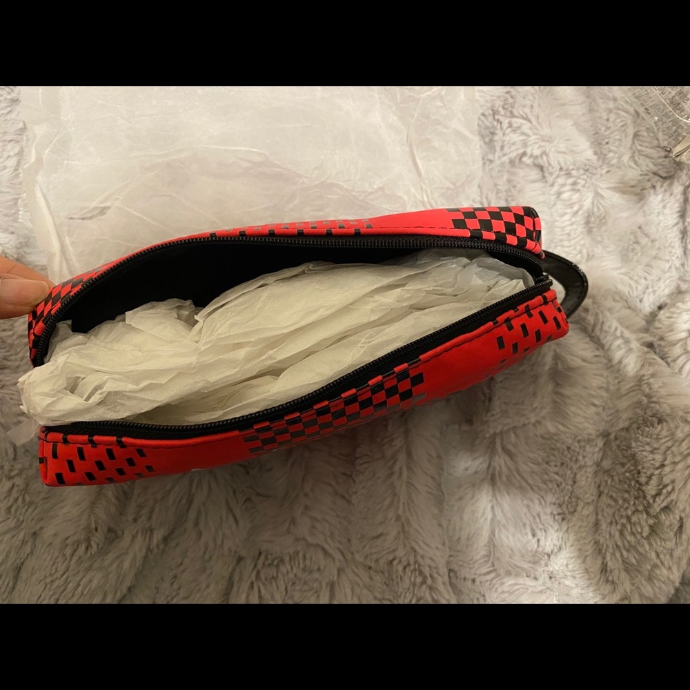 Mac cosmetics pouch - Picture 4 of 5